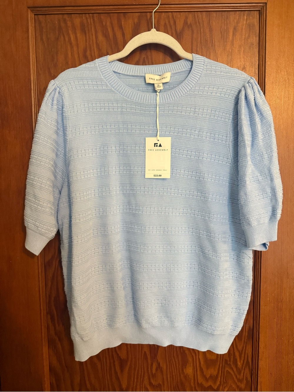 Free Assembly Women’s Pastel Blue Short-Sleeve Crewneck Sweater XL NWT